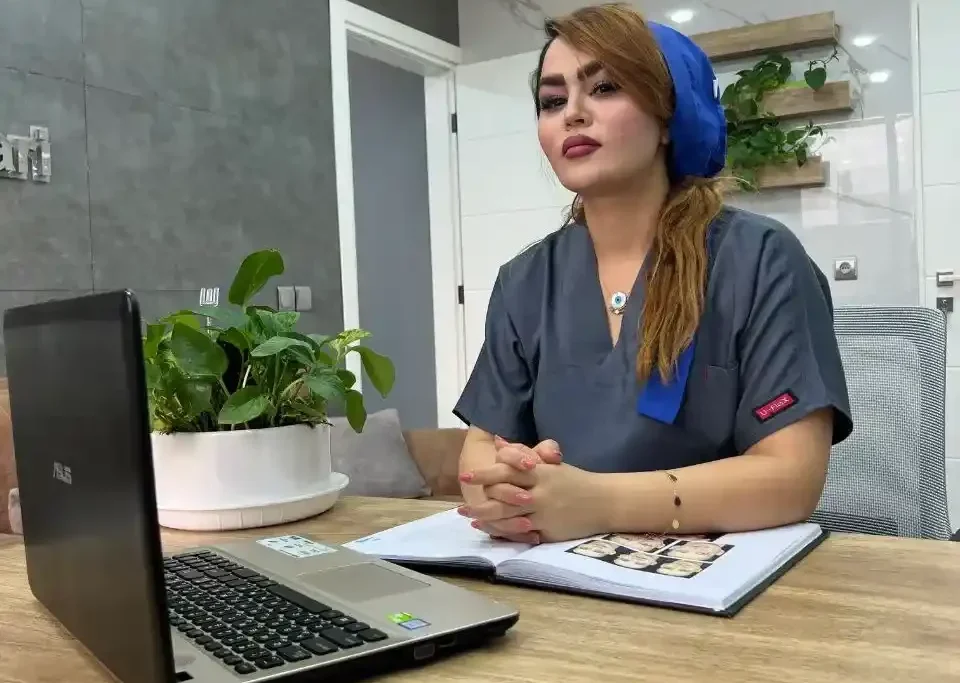 دکتر معصومه دولتیاری