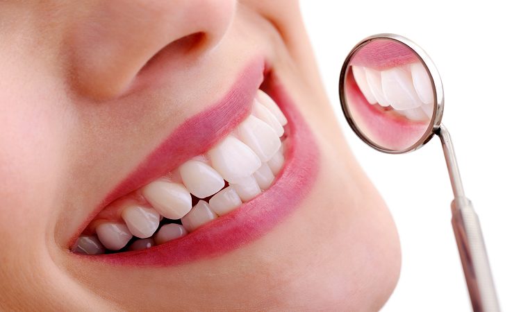 تاثیر سن در کاشت ایمپلنت دندان 