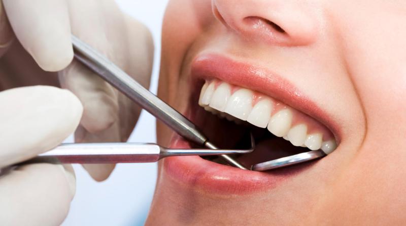 ویژگی‌های یک کلینیک دندانپزشکی حرفه‌ای در جوانرود